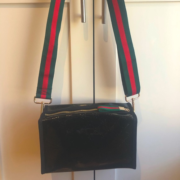 - Gucci cosmetic bag - Picture 2 of 10